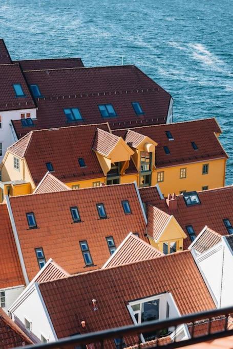 Beautiful Penthouse With An Ocean View In Bergen Lägenhet Exteriör bild